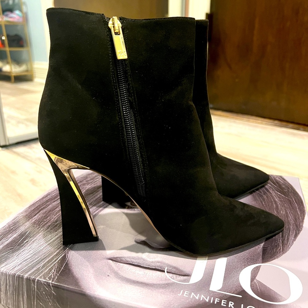 Women’s booties